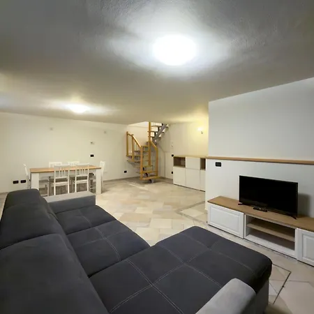 Montanari Palace 公寓