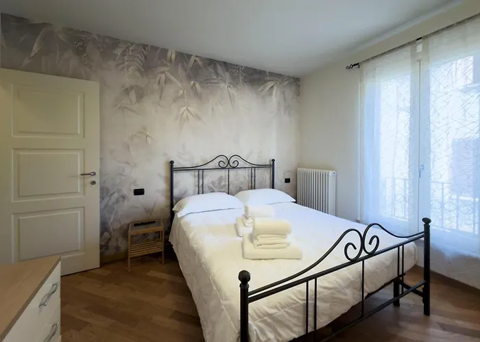 Montanari Palace *
