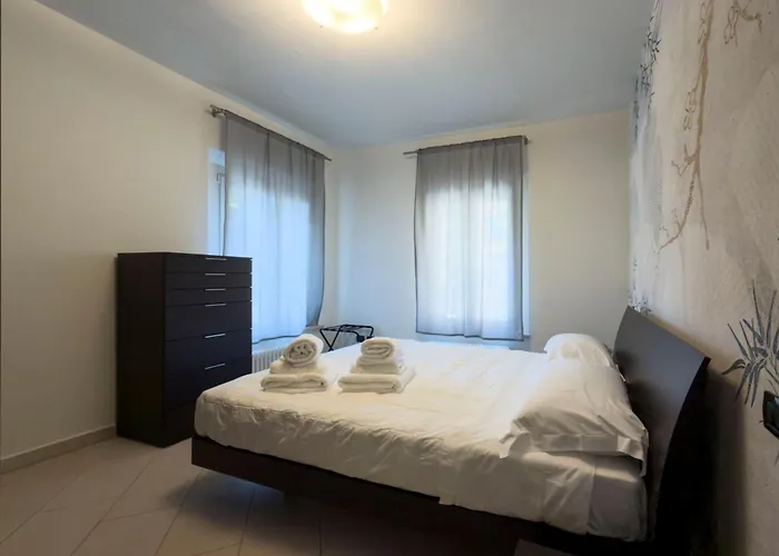 Montanari Palace Apartmán