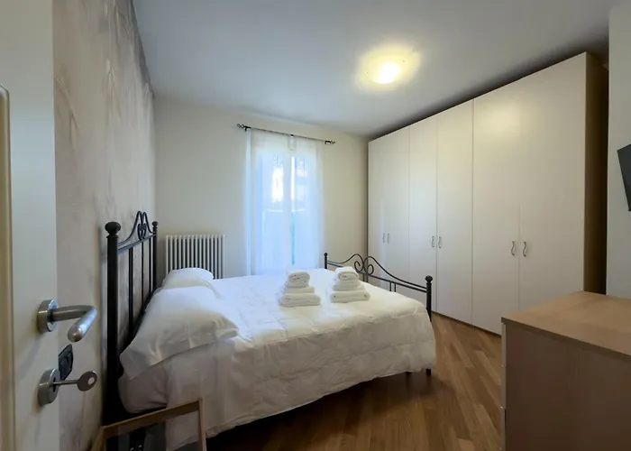 Montanari Palace Apartmán Mirandola